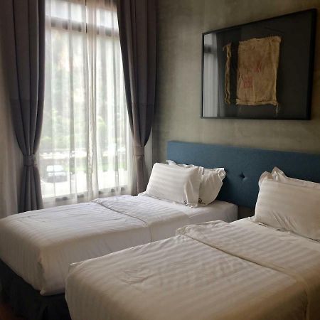 Merton Hotel Ипох Екстериор снимка