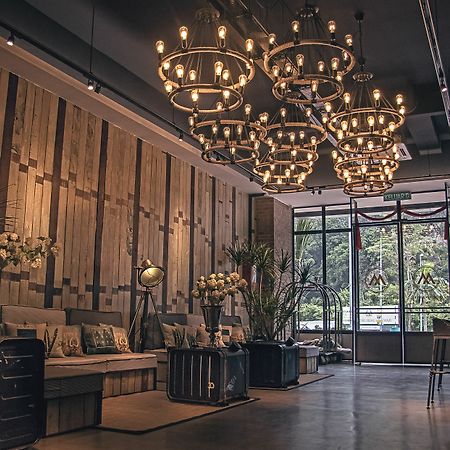 Merton Hotel Ипох Екстериор снимка