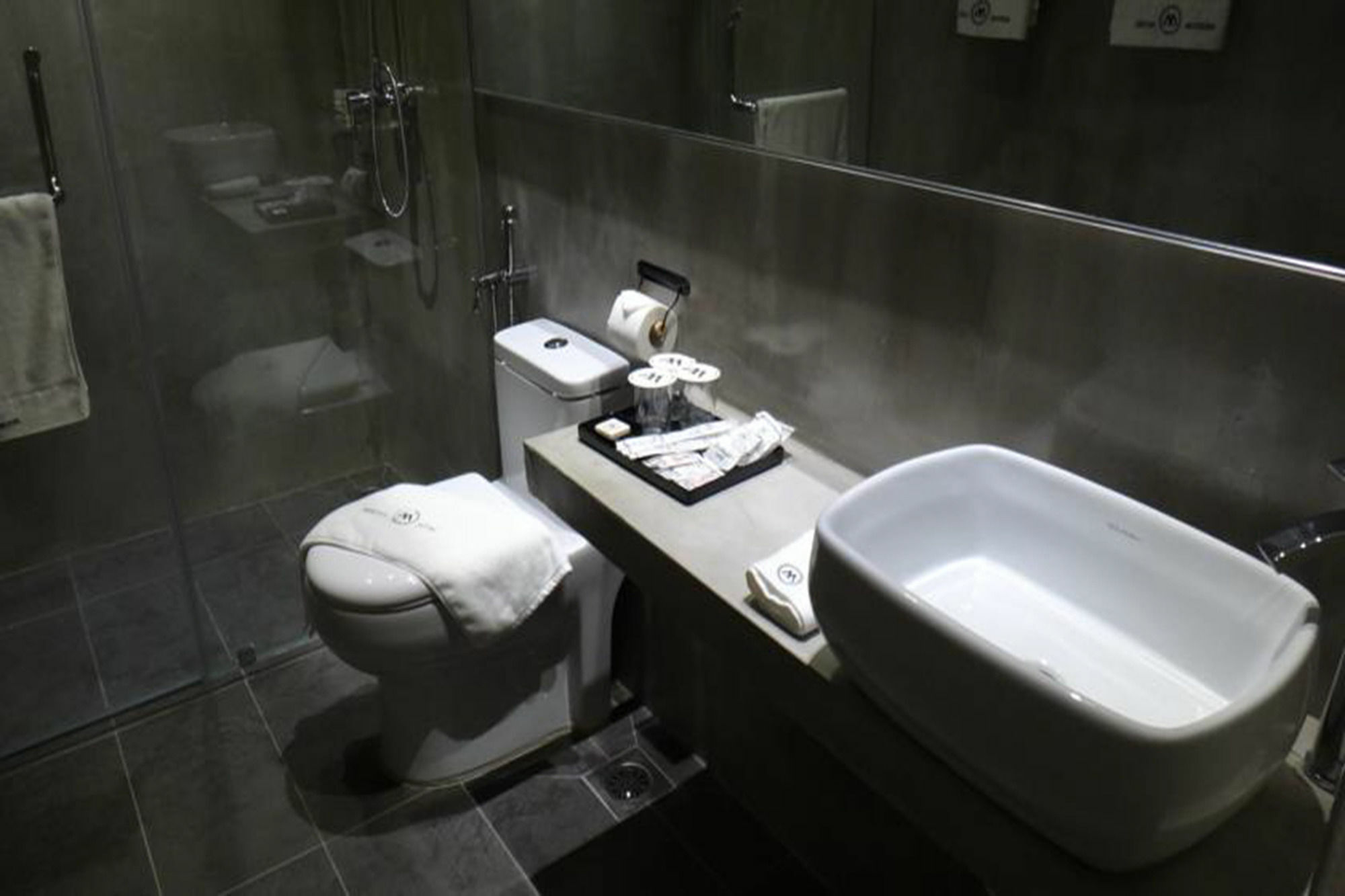 Merton Hotel Ипох Екстериор снимка